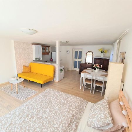 Апартаменты Apartman Prace Экстерьер фото